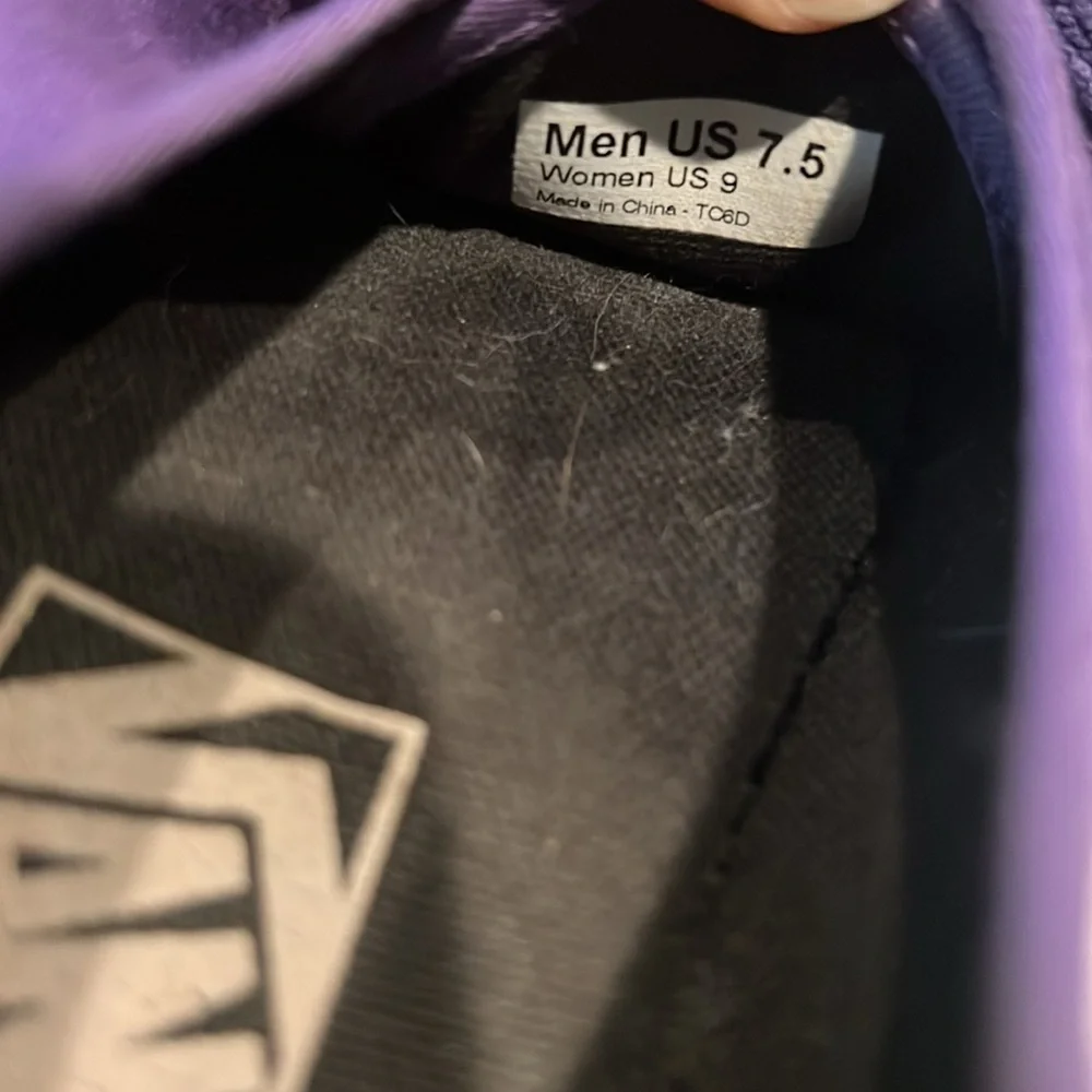 Vans purple off